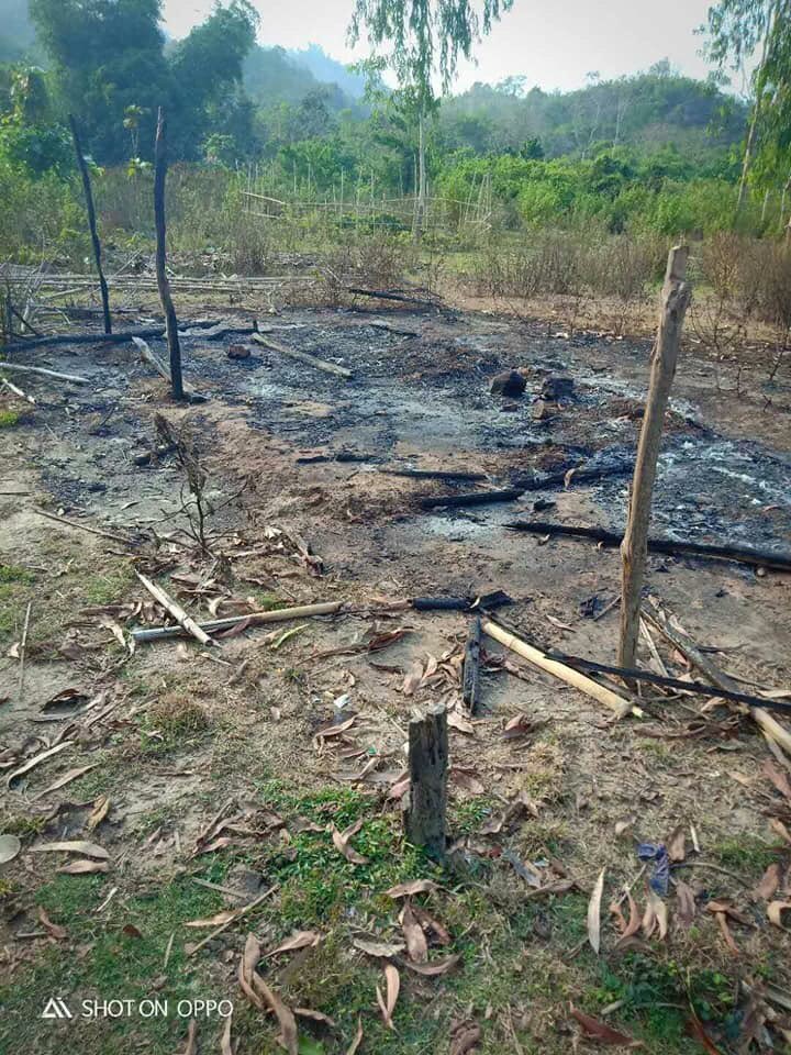 Myanmar Army battalion 22 burned down entire of Nat Aing village, Buhidaung township, Rakhine State, today. The soldiers forced postering some villages to carry ammunitions and rations.   