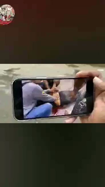 Junta is shooting using the real bullets (not rubber bullets) in raiding the protest in Mandalay. One man got the gun shot.  4:10pm, 