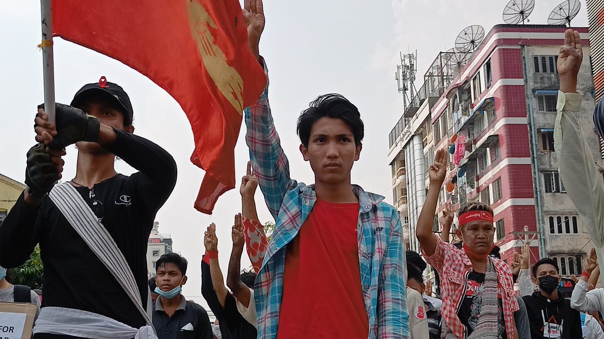 In the commercial capital Yangon, around 1000 civilians showed up to commemorate the tragic death of Mya Thwe Thwe Khine, the girl who died after being shot in the head by the security force last week. They put up the iconic three-finger salute