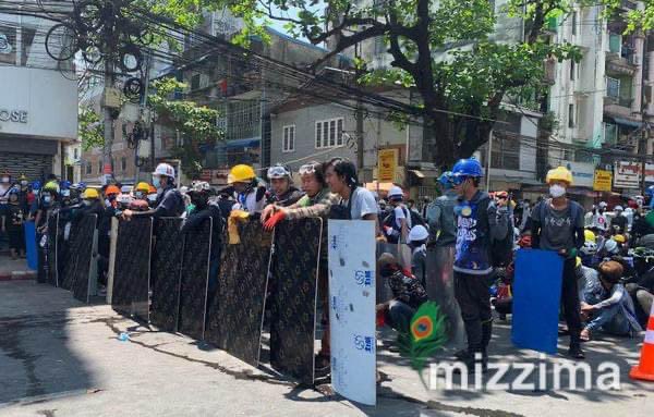 Two protestors were arrested by militants soldiers in this morning and protest still happening at Bagayar road, Sanchaung