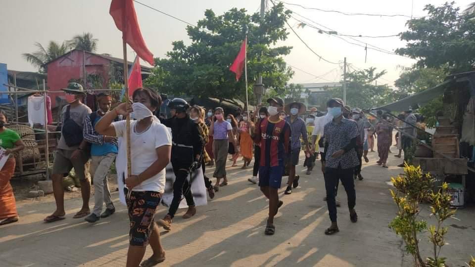 Despite Martial Law, people in Hlaing Thar Yar, Yangon take to the street this evening