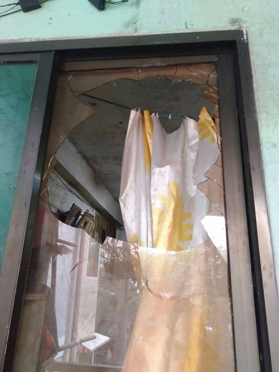 On Apr 5 around 1:05pm in Htan Ta Pin, Kamaryut Tsp, Military threw stones at slingshots at some apartments and houses that some of the windows from that neighborhood got broken. Even people staying at house are getting abused day&night