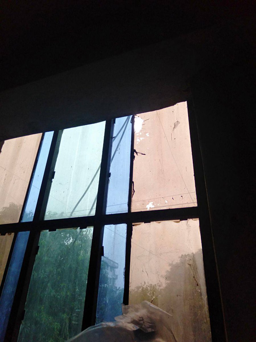 On Apr 5 around 1:05pm in Htan Ta Pin, Kamaryut Tsp, Military threw stones at slingshots at some apartments and houses that some of the windows from that neighborhood got broken. Even people staying at house are getting abused day&night