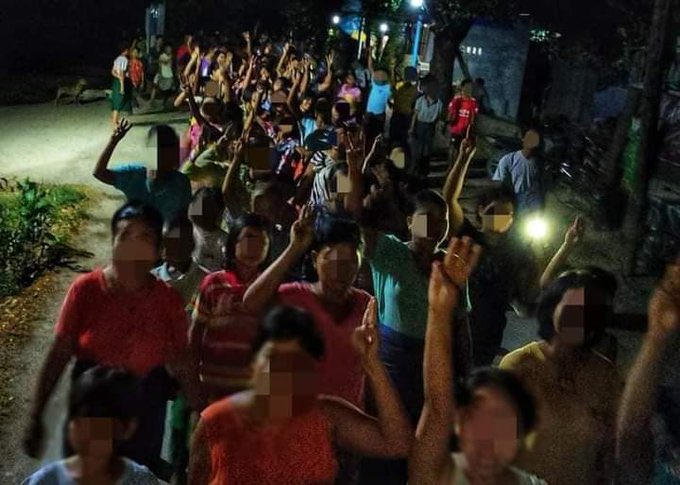 Anti dictatorship marching #CandleLightStrike in Amyint Tite village, Monywa tonight