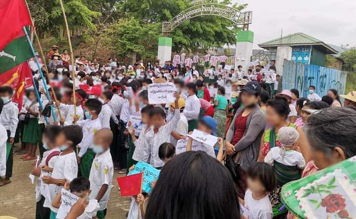 Students from Hpa-pin village Hpakant, Kachin State strongly condemn against the military  education system