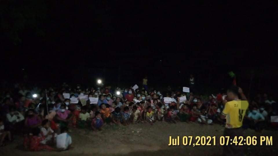 An anti-military night strike was held in the northwestern zone of Myaing Township on 7 July