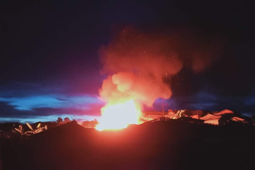 Fire accident starting again in Camp9, Balukali1 right now. Bangladesh