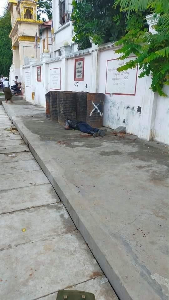 A police officer died and three police officers and a soldier were injured in Mandalay Region's Meiktila when two men on a motorbike threw a bomb at a military truck at 10:35 a.m. on Monday, witnesses said. Five arrests have been made so far.   