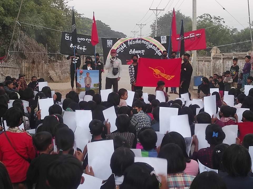 Anti-coup revolutionary strike in Sagaing's Monywa and prayed for fallen during revolution