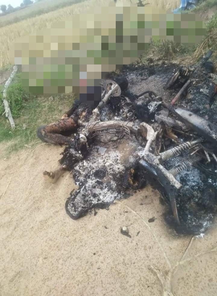 Khin-U, Sagaing:  Houses were set alight by SAC Militants in 5 villages in Khin-U Township on January 25th & 26th. At least 7 unarmed civilians were shot dead. SAC Militants burned some dead bodies