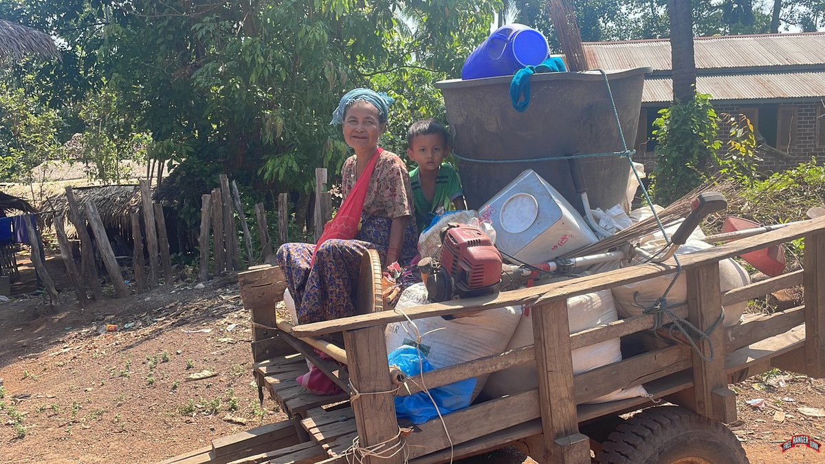 Karen villagers fleeing & hiding from the Myanmar military jets bombing Lay Kay village, Thaton District, KarenState in April & early May. @FreeBurmaRangrs reported over 10,000 people have been displaced due to the military's attacks