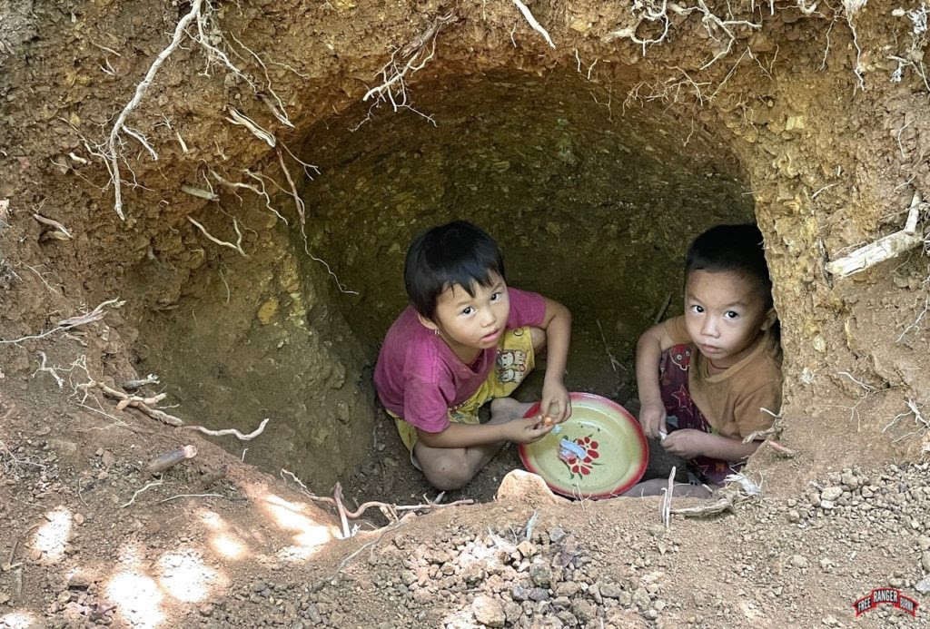 Karen villagers fleeing & hiding from the Myanmar military jets bombing Lay Kay village, Thaton District, KarenState in April & early May. @FreeBurmaRangrs reported over 10,000 people have been displaced due to the military's attacks