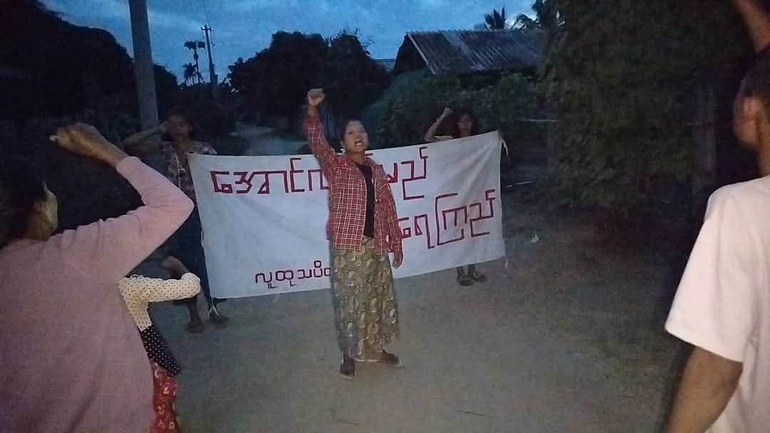 Manifestation contre la dictature militaire dans le canton de Yma Pin