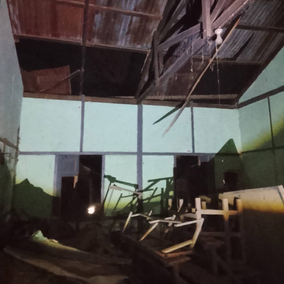 Seven internally displaced people were injured on Thursday evening when the junta carried out an airstrike on the school where they were sheltering in Depayin Township, Sagaing Region.