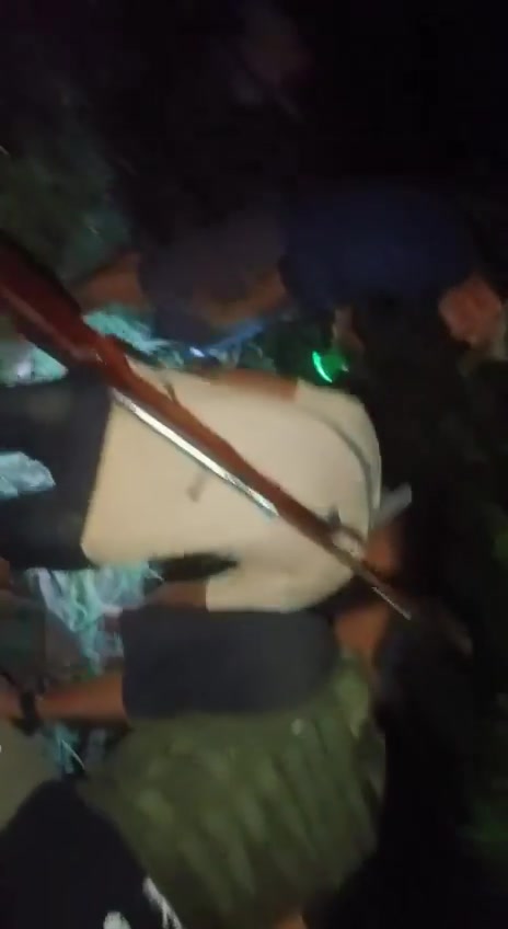 Myanmar: a junta policeman in the Salin township of the Magway region, managed to sneak away from his position during the night an defect towards the resistance with his weapons